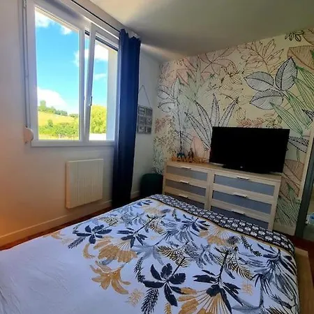 La D'aurel De 140m2, 2 Hectares De Nature 别墅 *