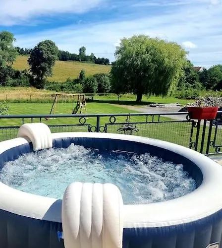 Villa La D'aurel De 140m2, 2 Hectares De Nature